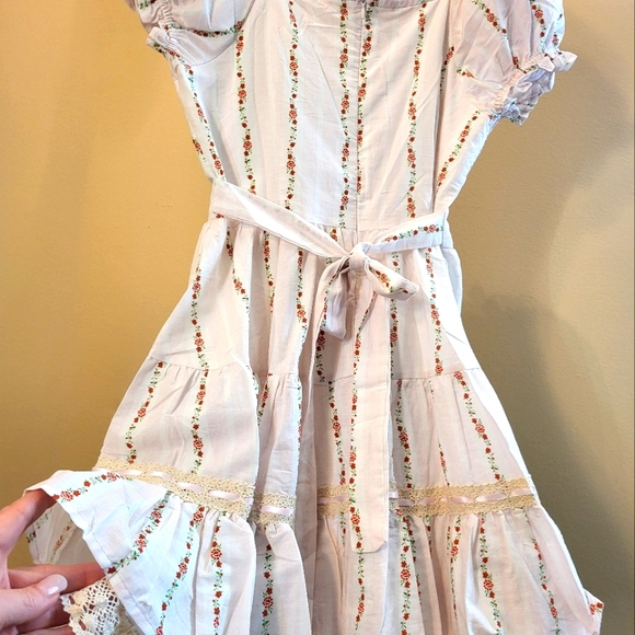Sweet dress by Sleeping Doll Japan, sz S, floral with lace and ribbon trim - Picture 3 of 5